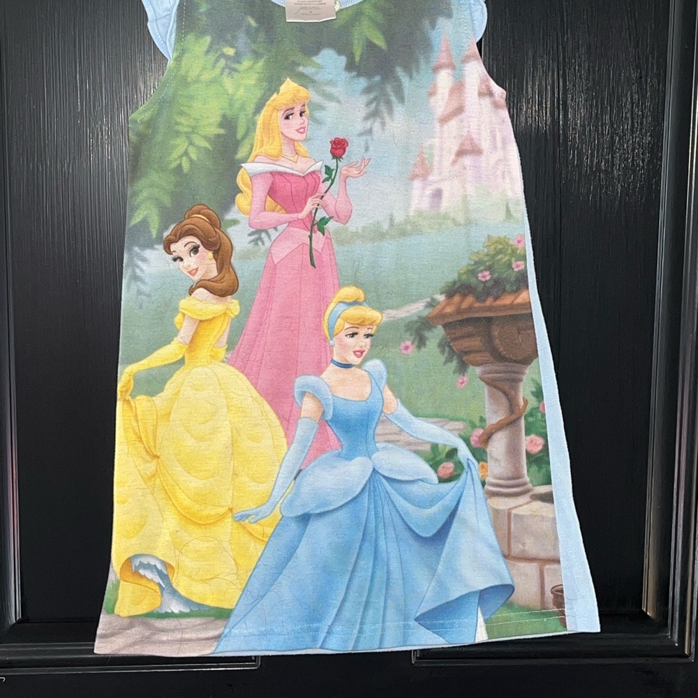 Short sleeve, Disney princess pajama’s!